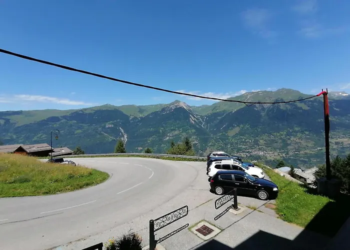 2 Pieces A Montalbert - Aux Pieds - Fr-1-181-2534 *